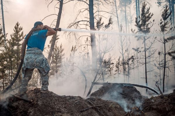 В Якутии за сутки потушили свыше 434 тыс. га лесных пожаров 